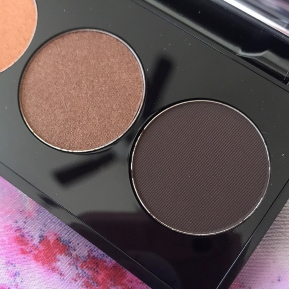 Brand New Bobbi Brown Golden Nudes Eye Shadow Palette - Picture 7 of 15